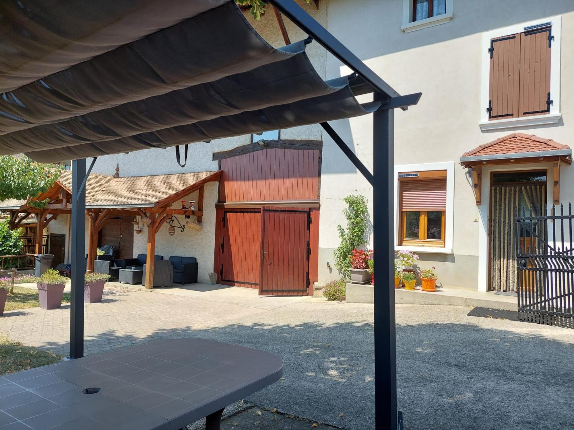 Vila Les Copains D'Abord Beaucroissant Exteriér fotografie